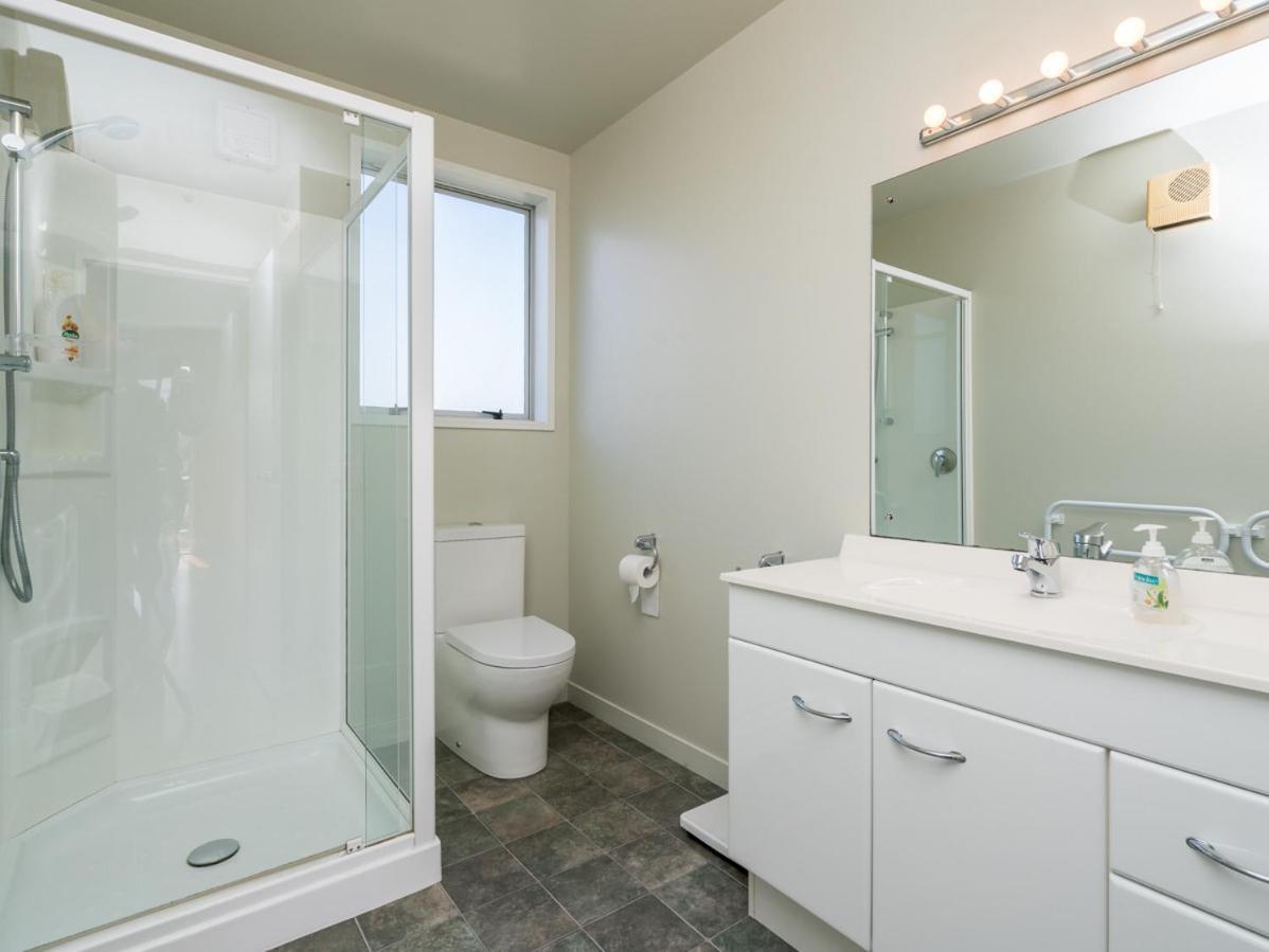 Roberts Retreat - Mangawhai Holiday Home Екстер'єр фото