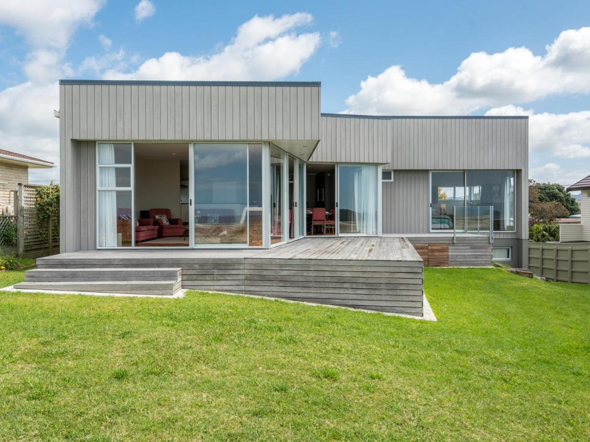 Roberts Retreat - Mangawhai Holiday Home Екстер'єр фото